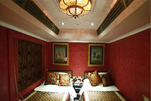 luxury bedroom in indian luxury train