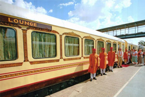 welcome in palace on wheels train